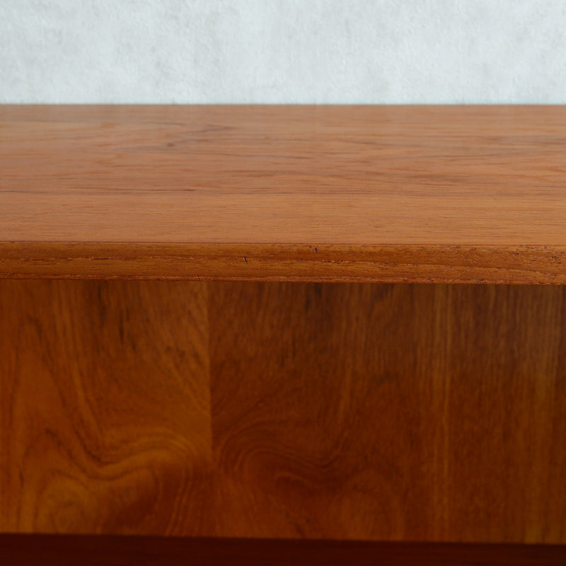 デンマークヴィンテージ　扉付きブックシェルフ3-1（ウッドオイル仕上）