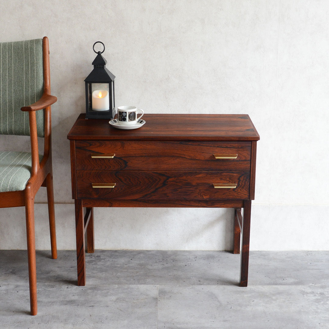 デンマーク  ローズウッド 2段チェスト 5-6