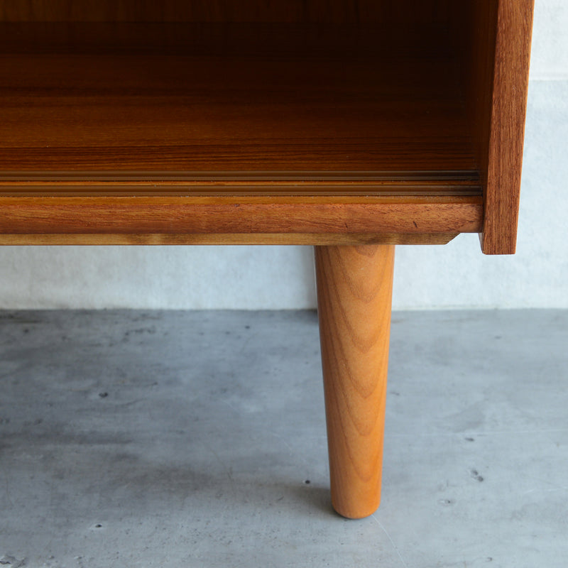 デンマークヴィンテージ　扉付きブックシェルフ3-1（ウッドオイル仕上）