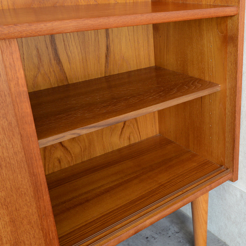 デンマークヴィンテージ　扉付きブックシェルフ3-1（ウッドオイル仕上）