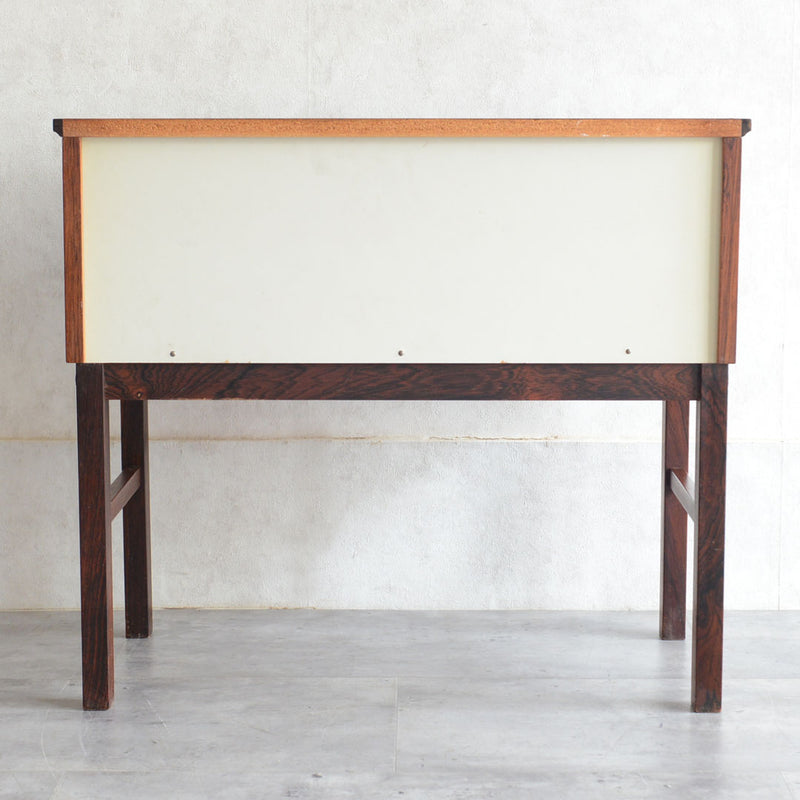 デンマーク  ローズウッド 2段チェスト 5-6