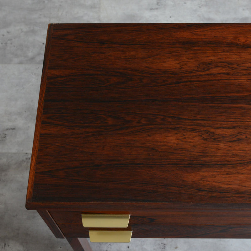 デンマーク  ローズウッド 2段チェスト 5-6