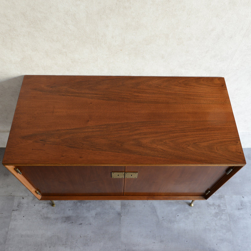 オランダクラシック  鍵付き キャビネット