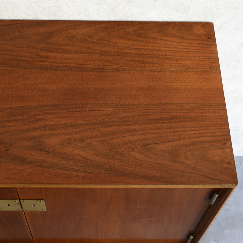 オランダクラシック  鍵付き キャビネット