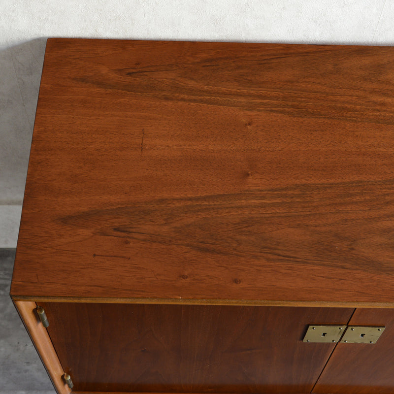 オランダクラシック  鍵付き キャビネット