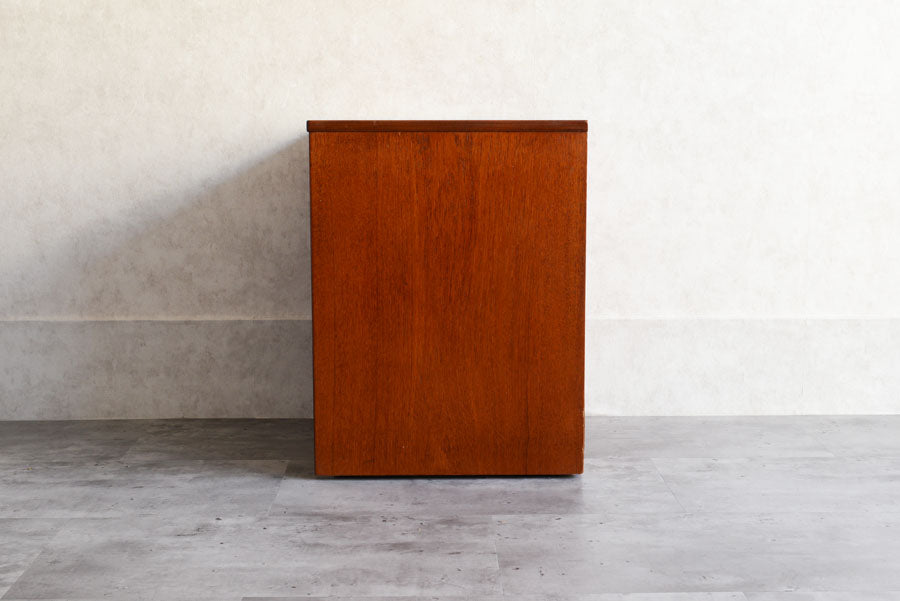 STAG　スタッグ　サイドテーブル