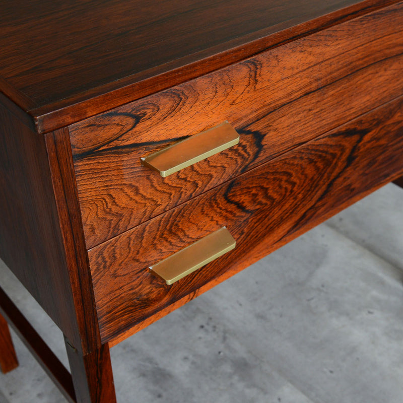 デンマーク  ローズウッド 2段チェスト 5-6