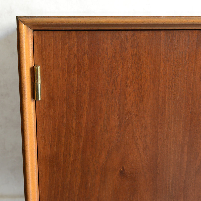 オランダクラシック  鍵付き キャビネット