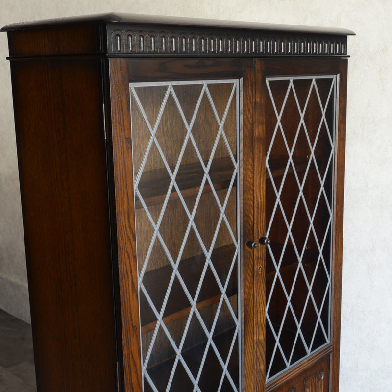 イギリスクラシック   ガラスキャビネット 05