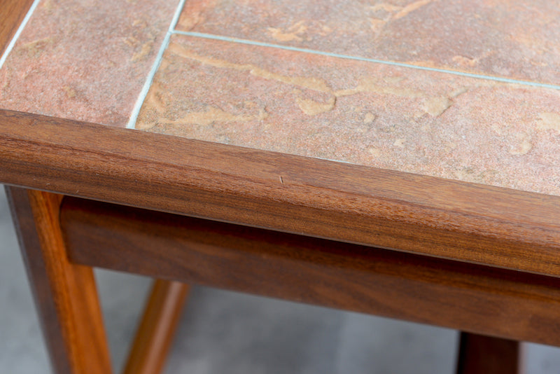 コーラルタイルトップ　ヴィンテージ ローテーブル01　