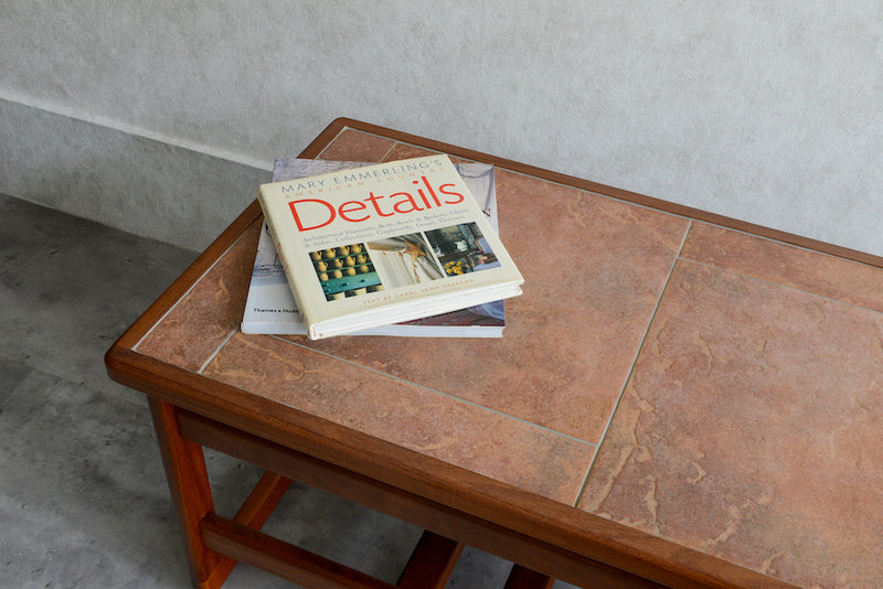 コーラルタイルトップ　ヴィンテージ ローテーブル01　