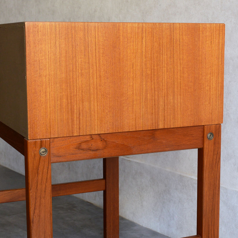 デンマーク チーク２段チェスト/サイドテーブル　5-7