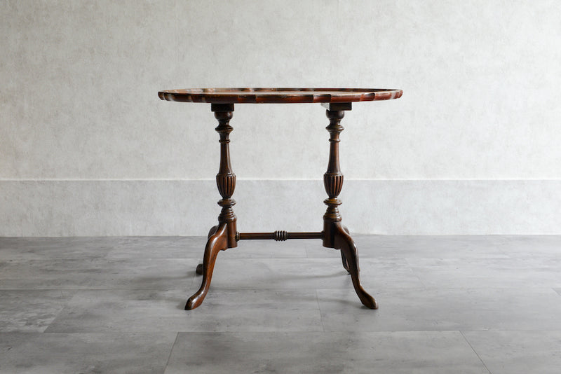 クラシック　サイドテーブル　パイクラスト01