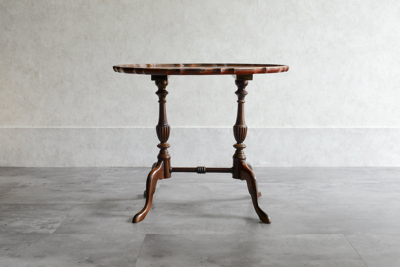 クラシック　サイドテーブル　パイクラスト01