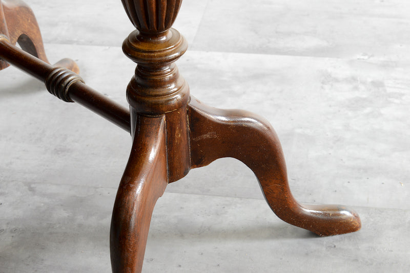 クラシック　サイドテーブル　パイクラスト01