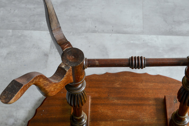 クラシック　サイドテーブル　パイクラスト01