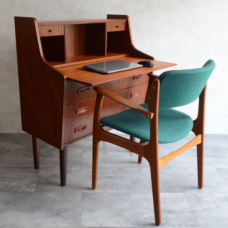 デンマーク ヴィンテージ　 チーク ビューロー 3-3