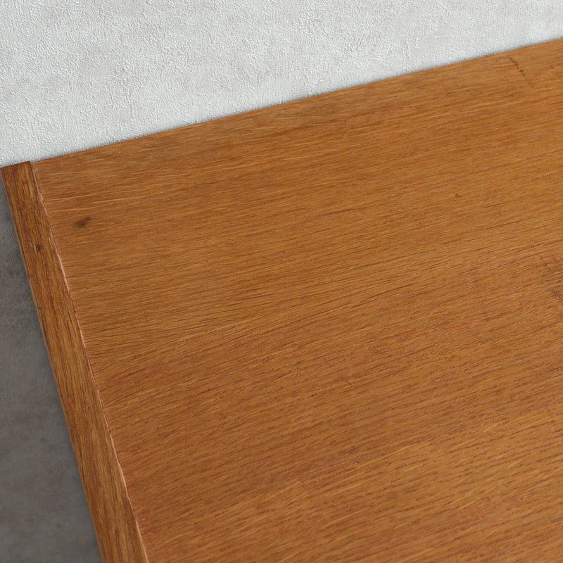 デンマーク ヴィンテージ　オークキャビネット 01