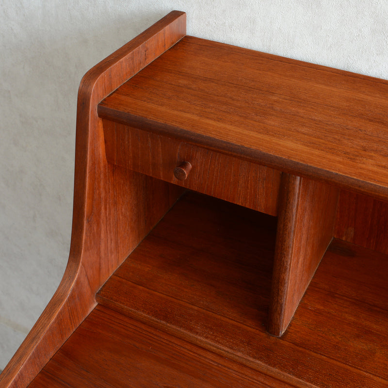 デンマーク ヴィンテージ　 チーク ビューロー 3-3