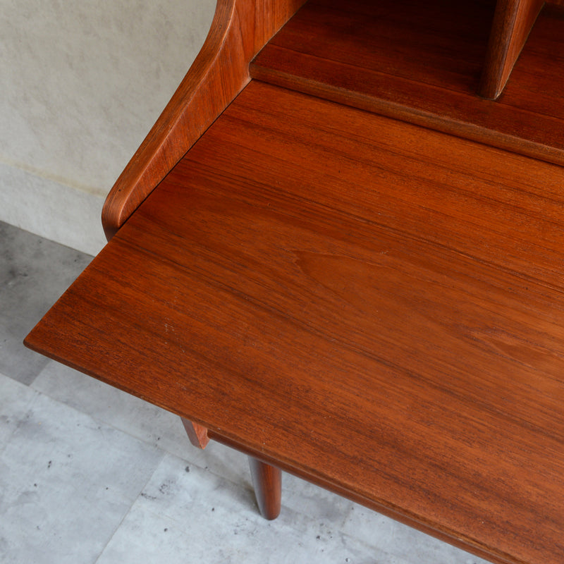 デンマーク ヴィンテージ　 チーク ビューロー 3-3