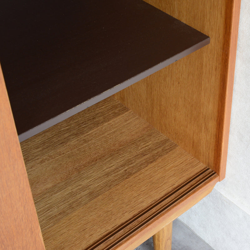 デンマーク ヴィンテージ　オークキャビネット 01