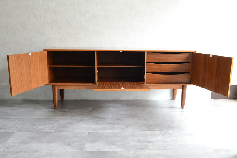 60s 　イギリスヴィンテージ　サイドボード