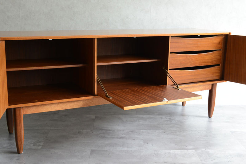 60s 　イギリスヴィンテージ　サイドボード