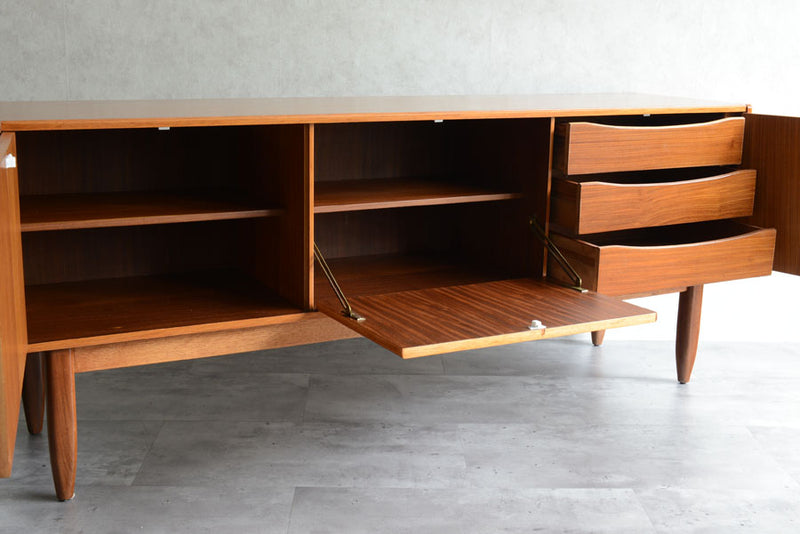 60s 　イギリスヴィンテージ　サイドボード