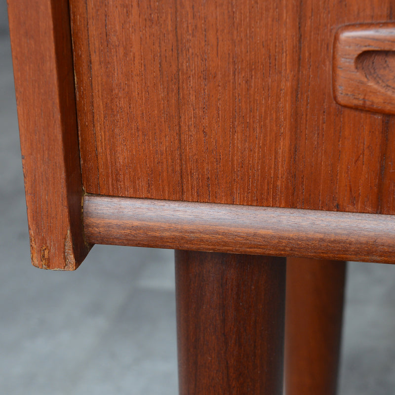 デンマーク ヴィンテージ　 チーク ビューロー 3-3