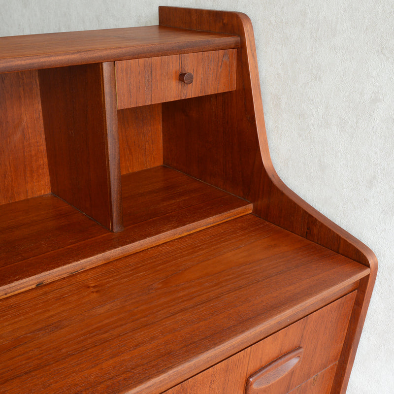 デンマーク ヴィンテージ　 チーク ビューロー 3-3