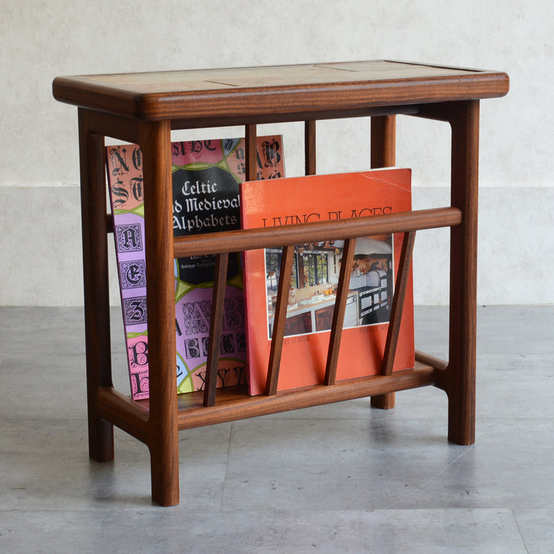 AnBerCraft タイルトップ マガジンラック付き サイドテーブル