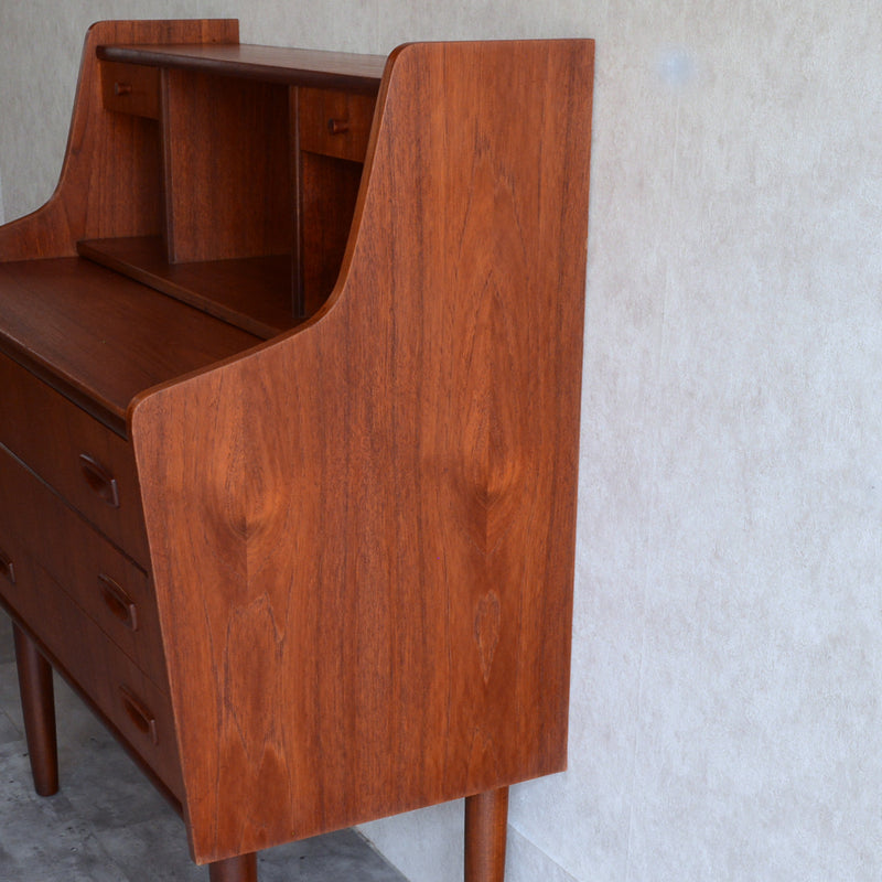 デンマーク ヴィンテージ　 チーク ビューロー 3-3