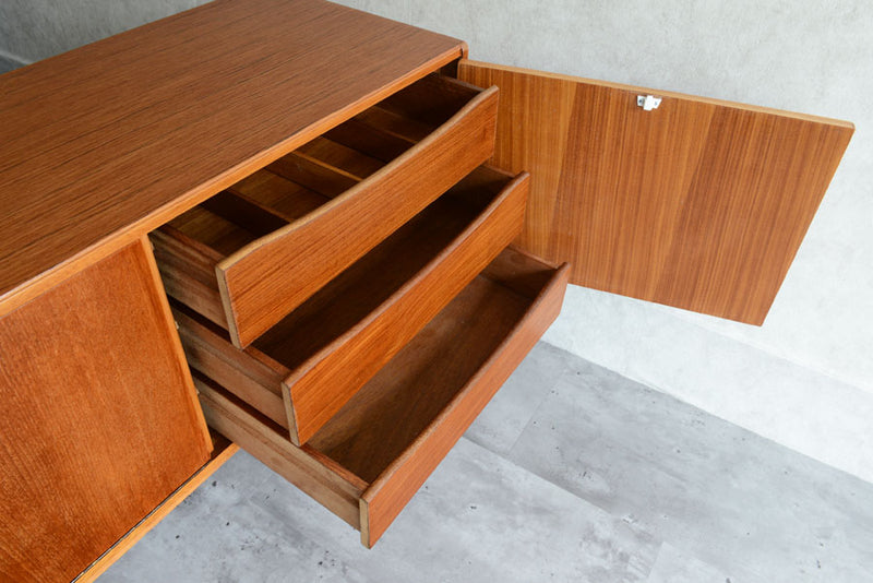 60s 　イギリスヴィンテージ　サイドボード