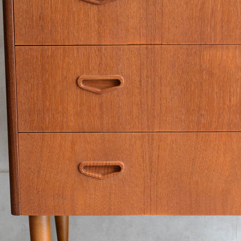 スウェーデン　ヴィンテージ チークチェスト（4段）