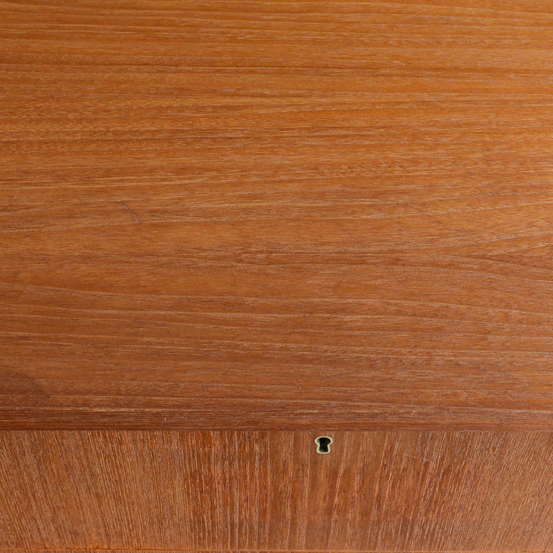 スウェーデン　ヴィンテージ チークチェスト（4段）