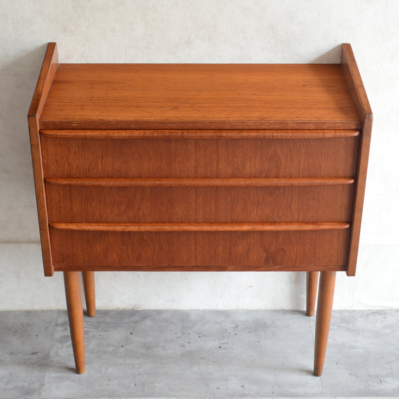 デンマーク　ヴィンテージ チークチェスト 3段　3-2