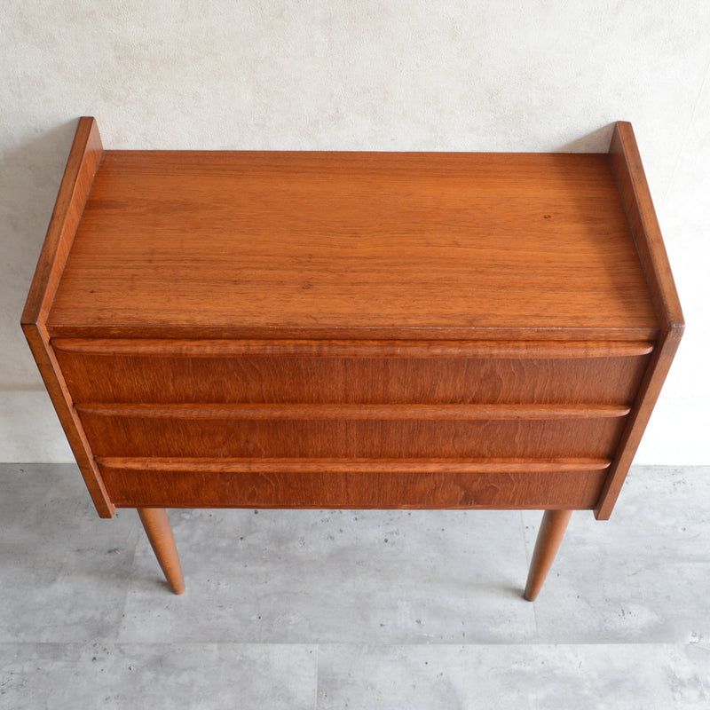 デンマーク　ヴィンテージ チークチェスト 3段　3-2