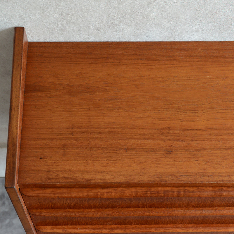 デンマーク　ヴィンテージ チークチェスト 3段　3-2