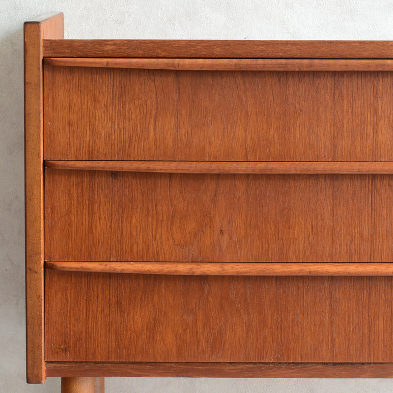 デンマーク　ヴィンテージ チークチェスト 3段　3-2