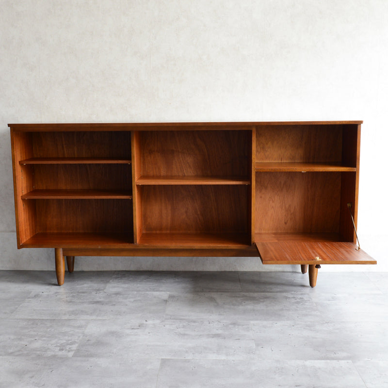 イギリスヴィンテージ ガラス扉　キャビネット012