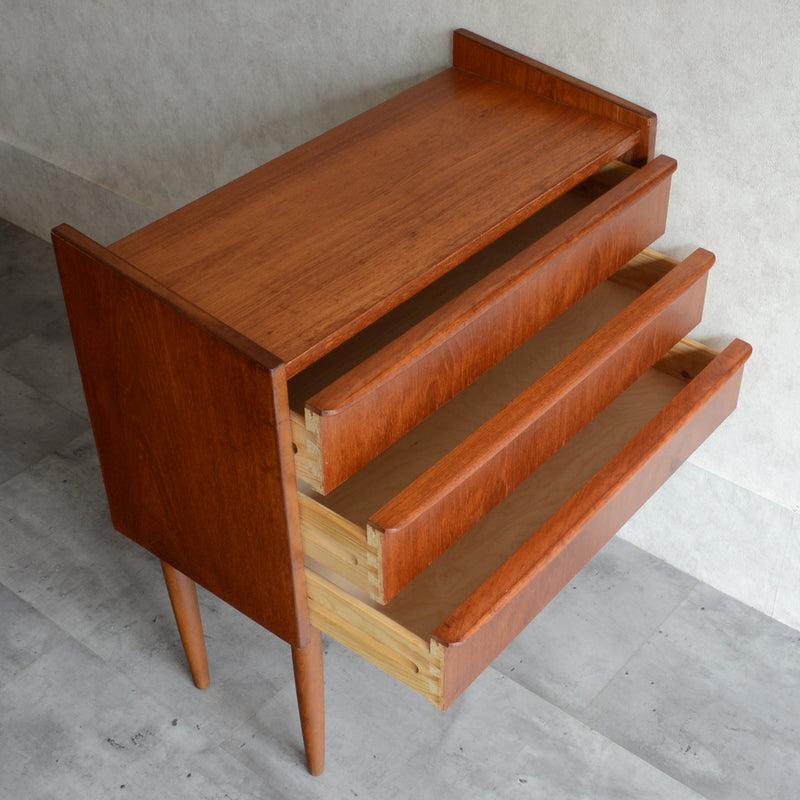 デンマーク　ヴィンテージ チークチェスト 3段　3-2