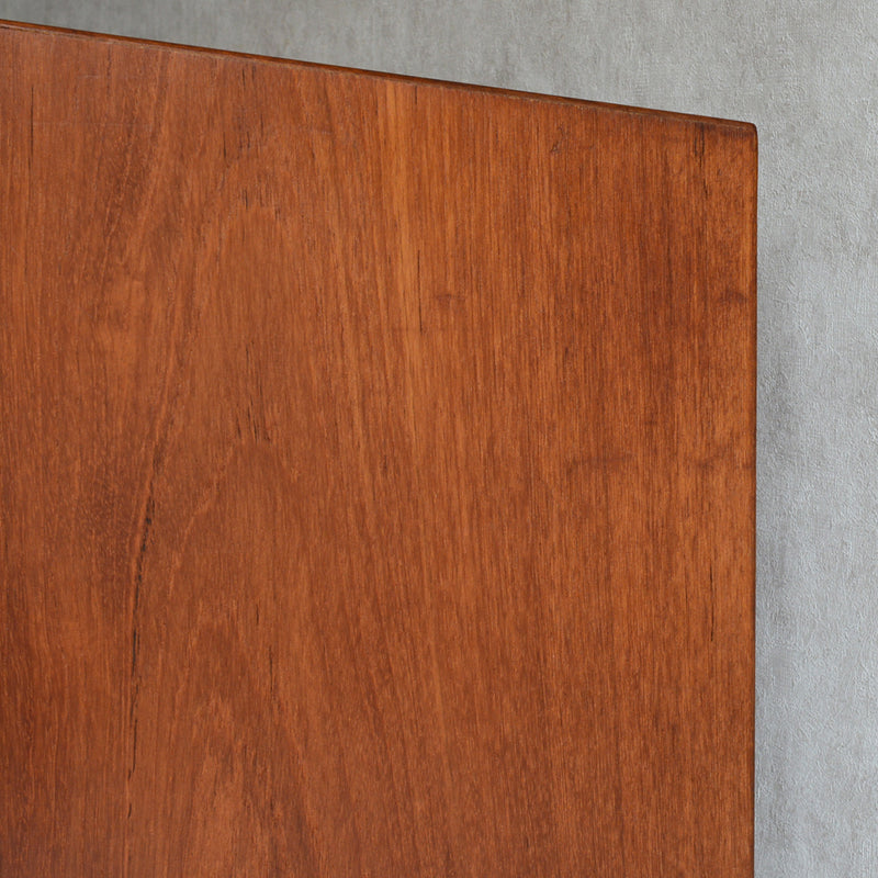 デンマーク　ヴィンテージ チークチェスト 3段　3-2