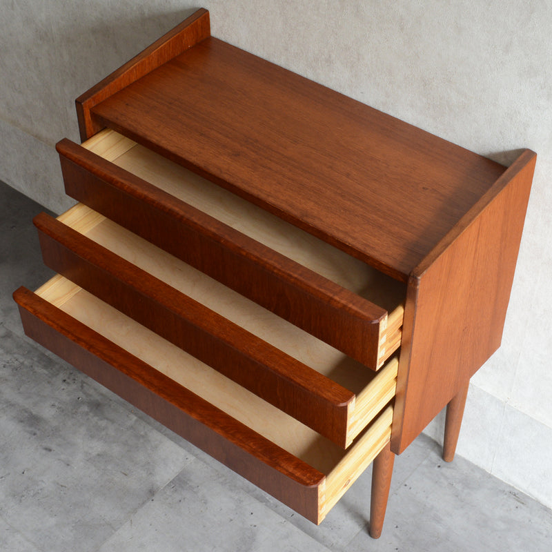 デンマーク　ヴィンテージ チークチェスト 3段　3-2