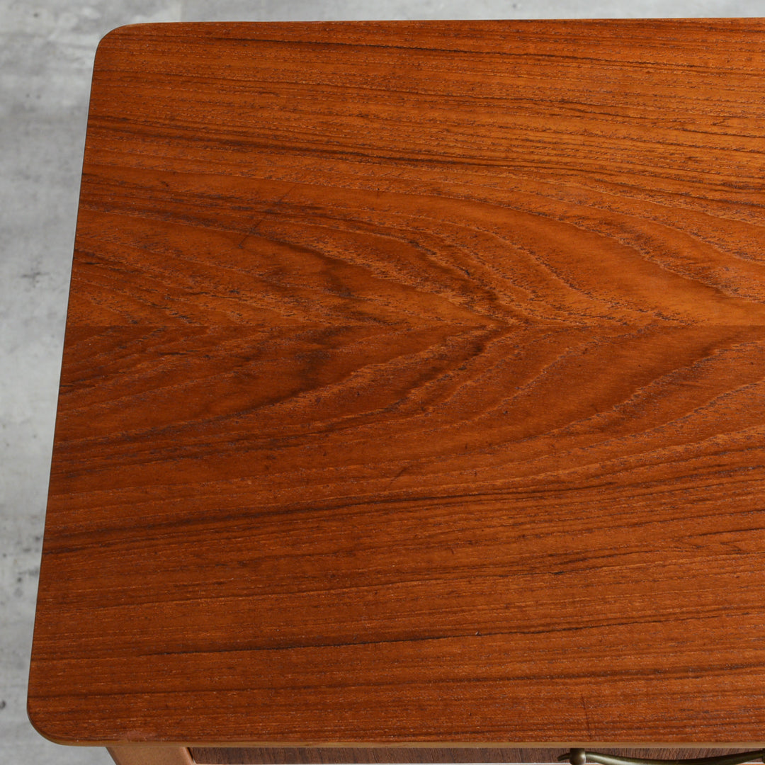 デンマーク ヴィンテージ　1段チェスト/サイドテーブル5-5