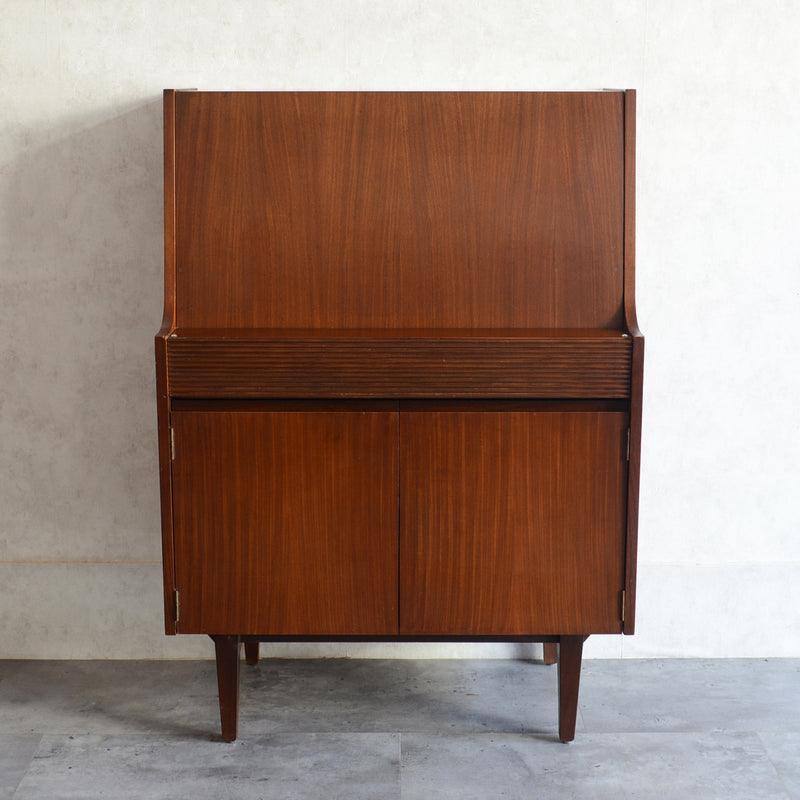 EON(Elliotts of Newbury） チークビューロー 07