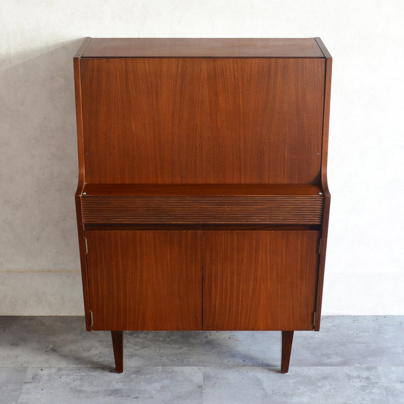 EON(Elliotts of Newbury） チークビューロー 07