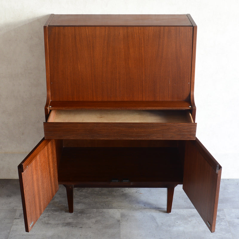 EON(Elliotts of Newbury） チークビューロー 07