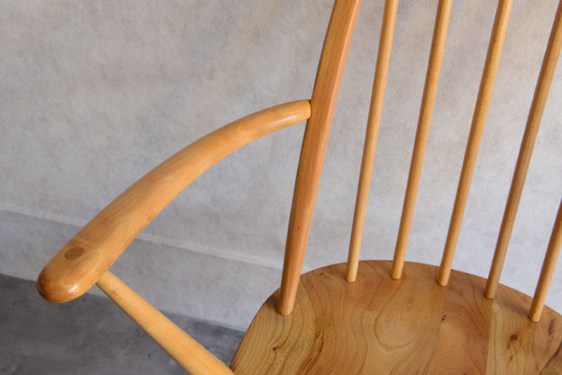 ERCOL アーコール アーム付クエーカーチェア02