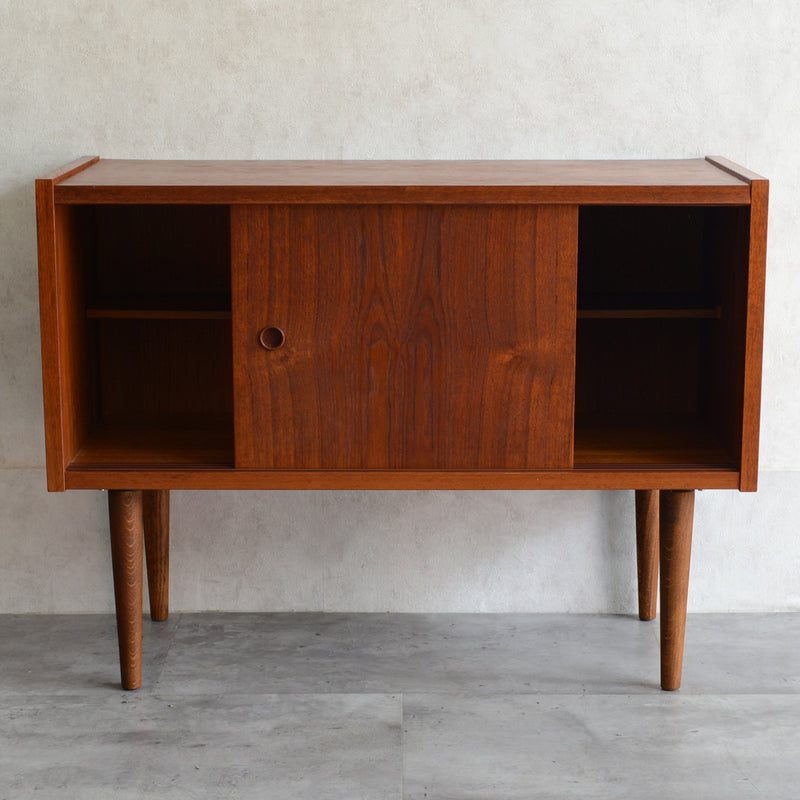 デンマーク ヴィンテージ　チークキャビネット02（ウッドオイル仕上）