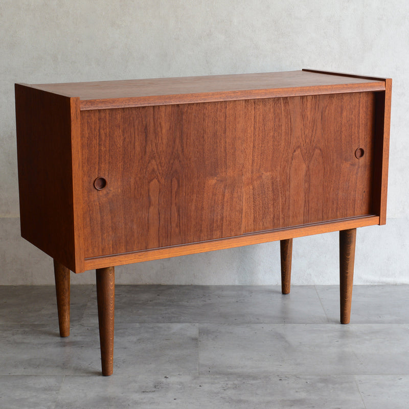 デンマーク ヴィンテージ　チークキャビネット02（ウッドオイル仕上）